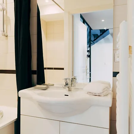 Maison Coeur Historique Du Vieux De 98m2 * Lila